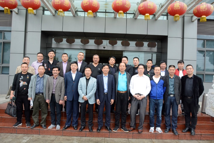 成都台州商会企业家莅临康泰参观考察