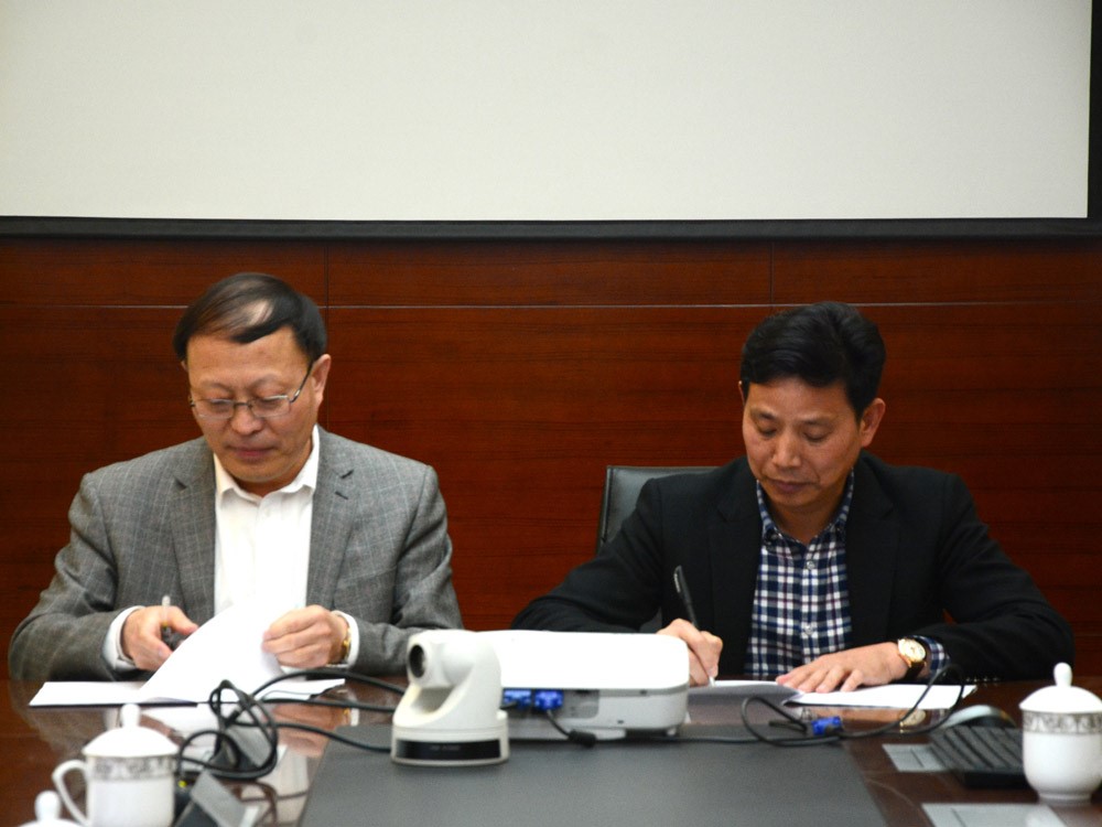 推进校企合作实现互惠共赢康泰与北化签订校企合作协议